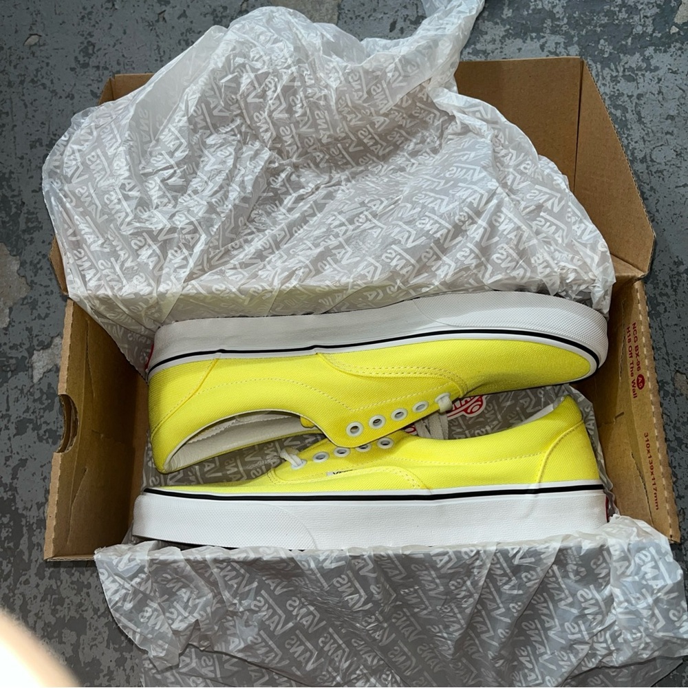 UNISEX Vans Yellow Canvas Sneakers SIZE Mens 8/Womens 9.5